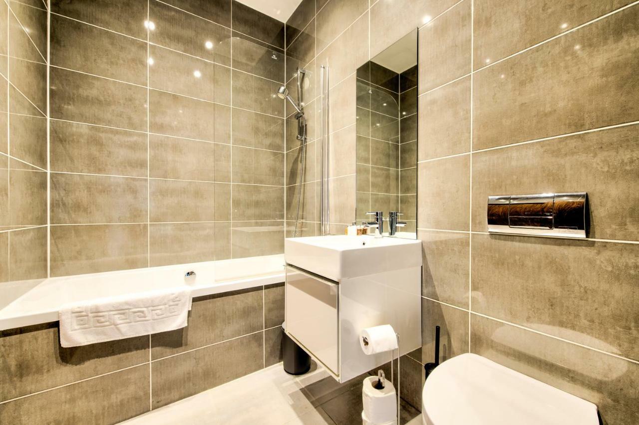 32 Victoria Crescent Road Apartment Glasgow Bagian luar foto