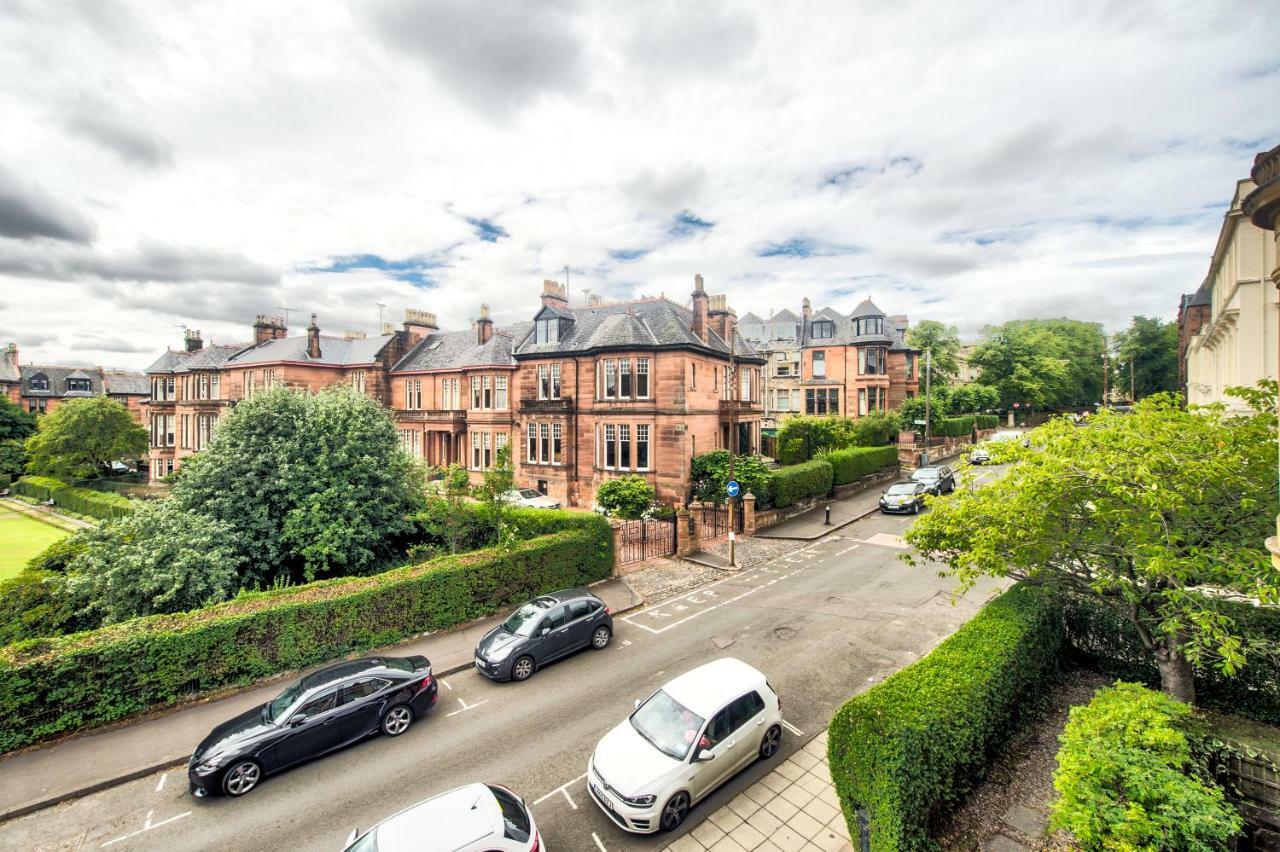 32 Victoria Crescent Road Apartment Glasgow Bagian luar foto
