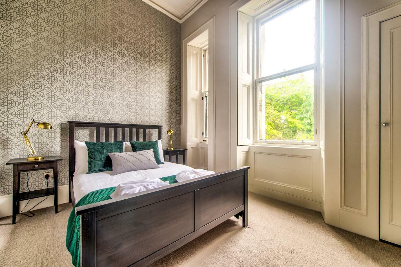 32 Victoria Crescent Road Apartment Glasgow Bagian luar foto